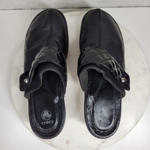 Crocs Cobbler Mules Womens 11 Black Quilted Patent Leather Platform Clogs Work - Picture 12 of 16